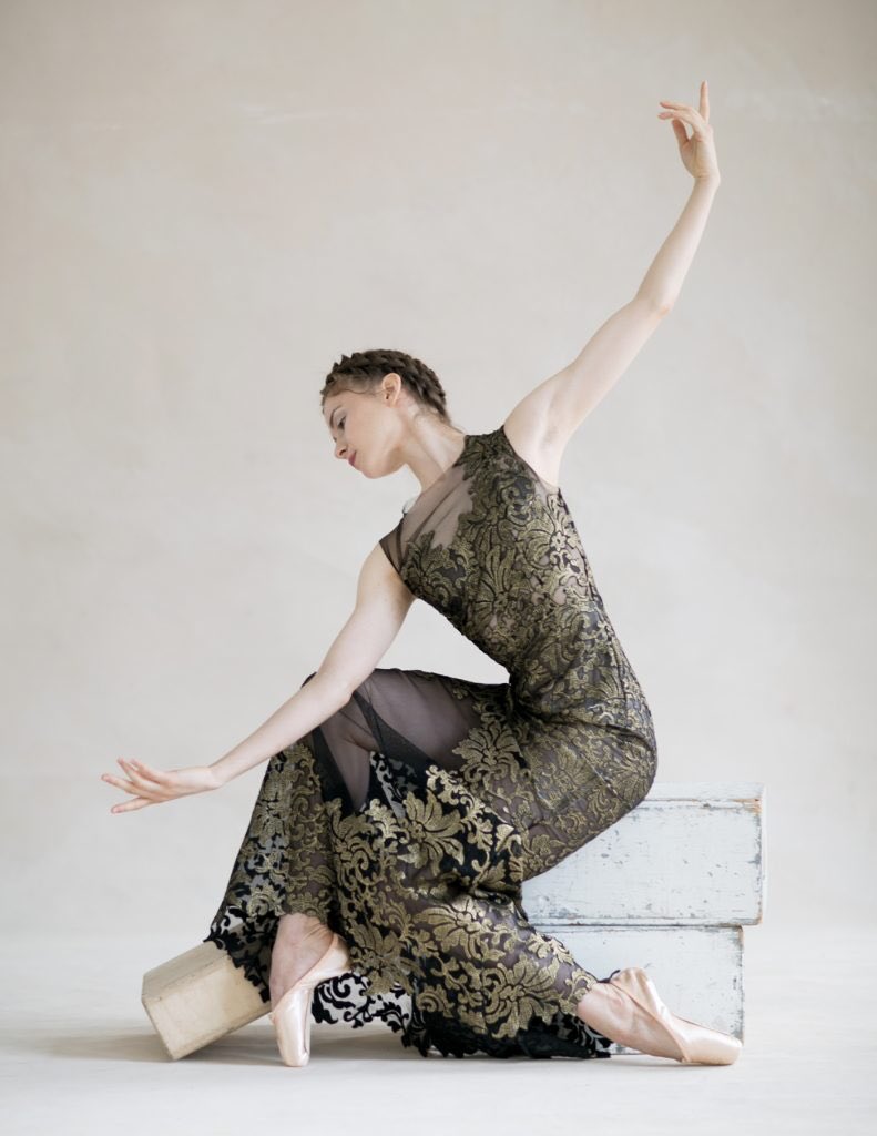 DdiDanza's tweet photo. Elena Lobsanova
National Ballet of Canada
Photo © Karolina Kuras
#ElenaLobsanova
#NationalBalletofCanada #TheCompanyProject
#KarolinaKurasPhotography #balletphotography #ballet #ballerina @nationalballet @karolinakuras https://t.co/KojwKcZXUf