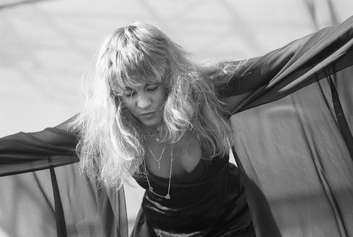 lauren_ostuni's tweet photo. Happy birthday queen Stevie. I love you so much #Edgeof70 ππ https://t.co/aO28YWySiv