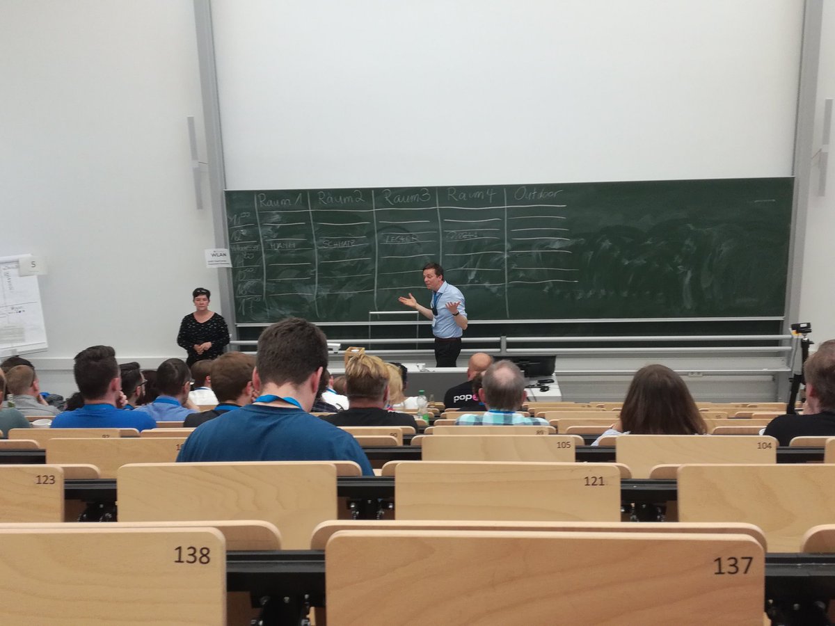 Offene Diskussion mit dem MP 👌 sehr sympathisch :) <a href="/tobiashans/">Tobias Hans</a>
#saarcamp18