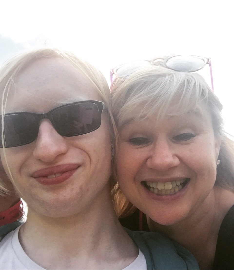 albinosupports's tweet photo. #Boltfest me and my boy @AlbinoKiwiMusic enjoying some live music https://t.co/LBsvSvUgab