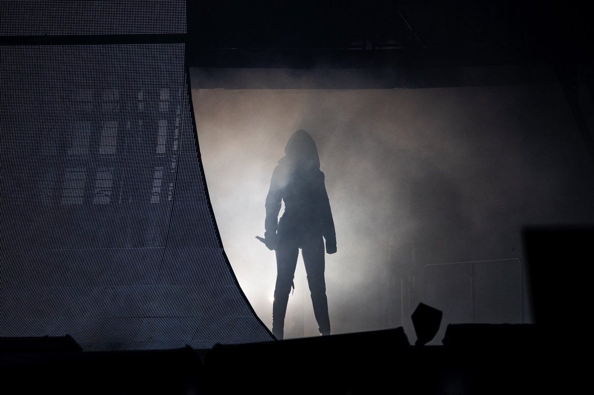 Iikefun's tweet photo. 📸 | Taylor performing ...Ready For It at #repTourSeattle https://t.co/nCvzn0BZQN