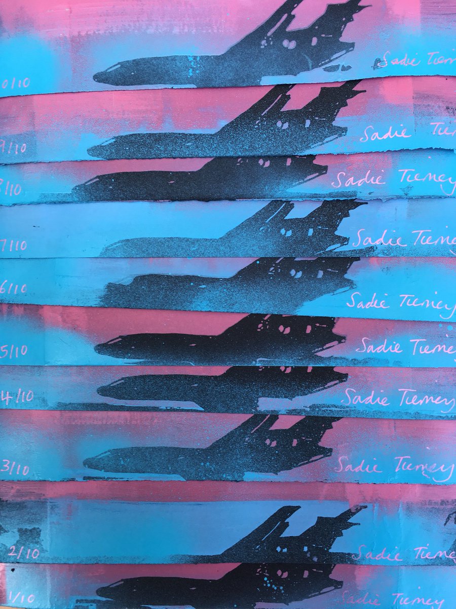 Alongside a painting, I have ten handcoloured screenprints available exclusively tonight from 7pm <a href="/playdeadgallery/">playdead</a> at super friendly prices.
TRANS-MISSION helping raise awareness and funds for the #LGBT+ community
“Transatlantic”, screenprint &amp;spray paint, 21x30cm, edition of 10