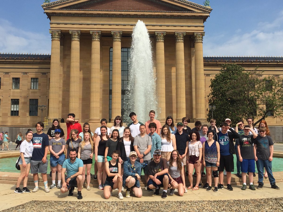 MrFeroce's tweet photo. CHS Band at The “Rocky” Steps! #Philadelphia #MuseumOfArt #Rocky #BandTripPA @gobluechs https://t.co/FInFqvisQS