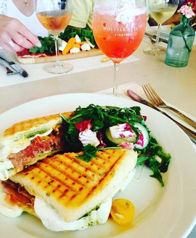 InHamptons's tweet image. Enjoy your #summer brunches at @WolfferWine in #SagHarbor, make #Hamptons #datenight a brunch date ❤️ #HappeningInTheHamptons ow.ly/RRXq30kaxen