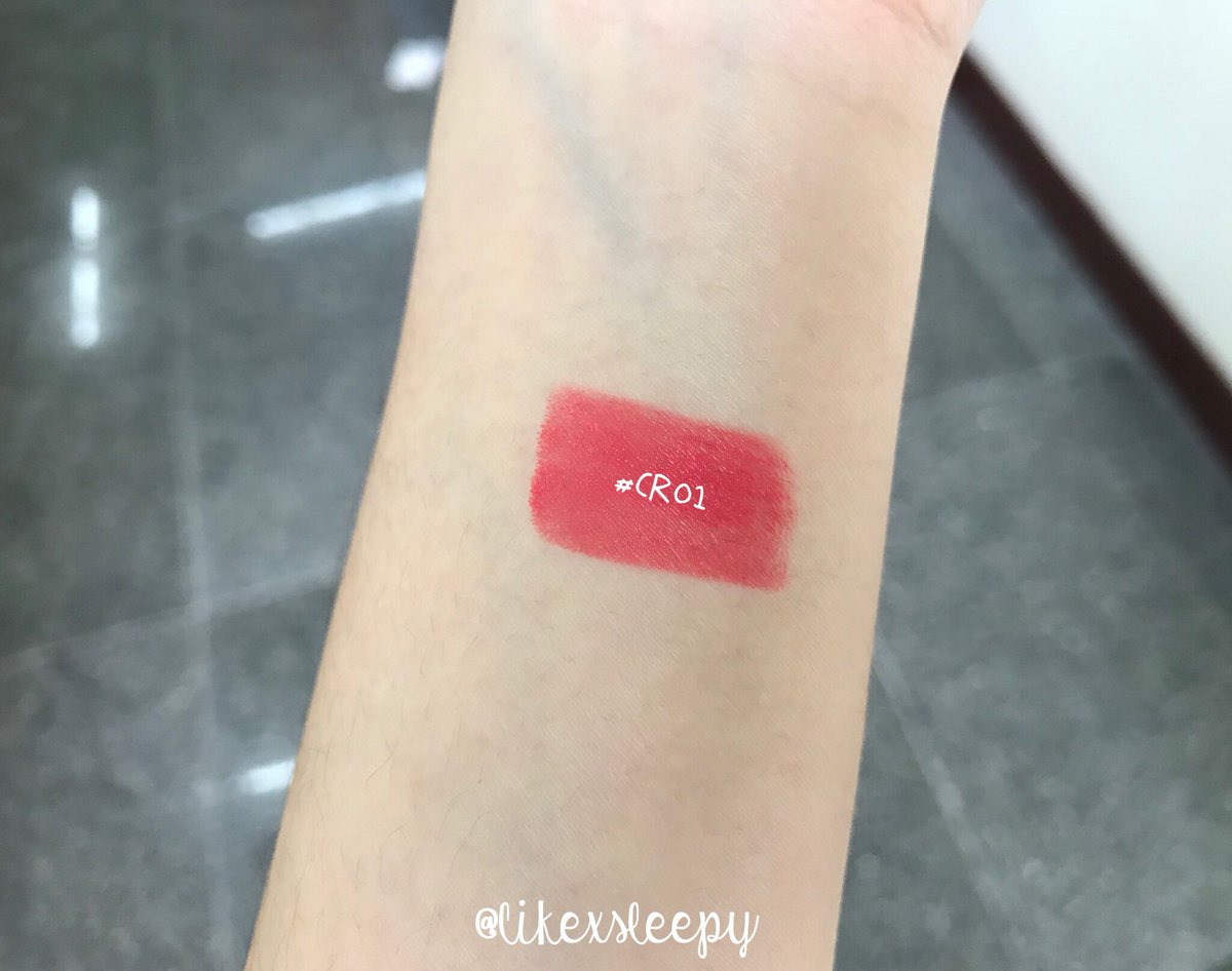 likexsleepy's tweet photo. ✨the face shop flat glossy lipstick ตัวนี้เป็นเนื้อลิปกลอส💦 ทาแล้วไม่เหนียวเหนอะปากแต่จะบำรุงปากให้ชุ่มชื่นอยู่ตลอด สีชัดติดทนนิดนึง แถมราคาสบายกระเป๋าเด็กวัยเรียนแบบเราอีก💖
#HowtoPerfect #ไว้รีวิวห้ามขายของของโว้ยย #รีวิวหลับปุ๋ย https://t.co/bjvvGSPtmx