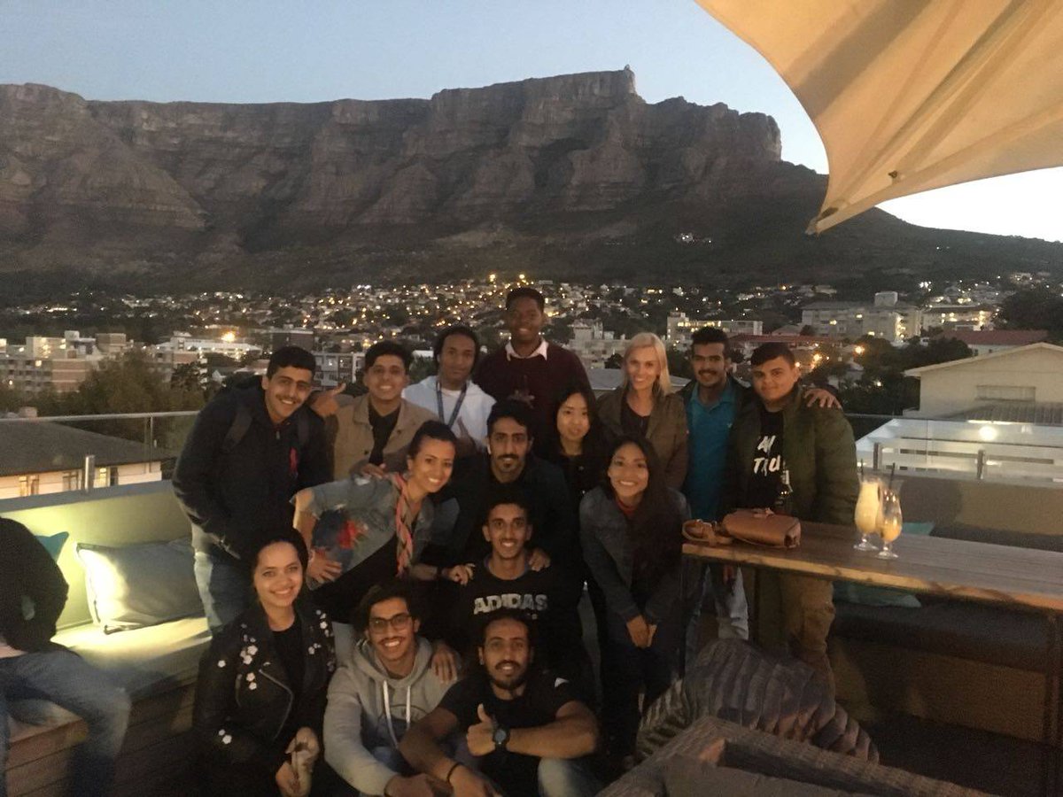 UCT_ELC's tweet photo. Students went to a rooftop bar in #capetown called #cloud9. This is stuff that #memories are made of. Look at the stunning view of#tablemountain. Students in our school keep themselves busy!
#socialprogramme #uctEnglish #ELC #englishincapetown #UCT #EnglishCourseCapeTown https://t.co/tzQ8x0hy2B