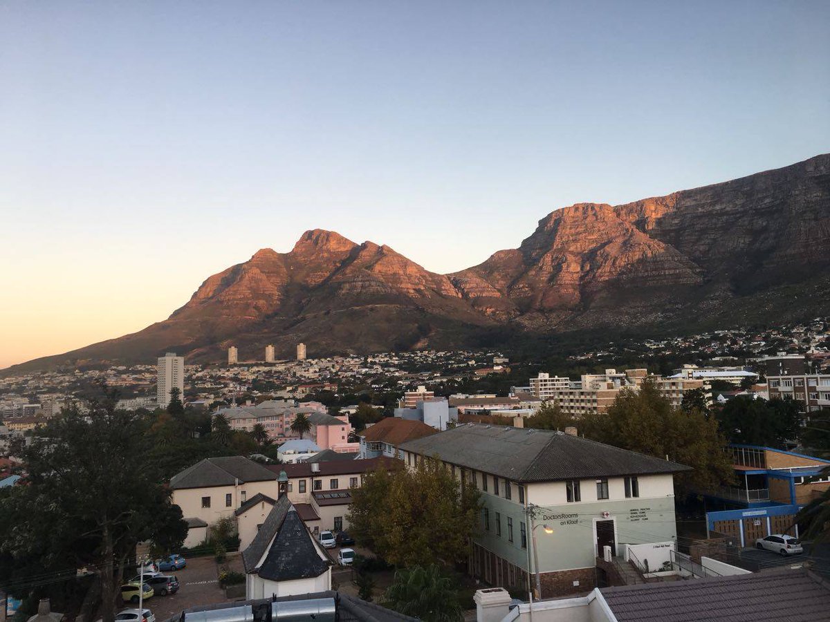 UCT_ELC's tweet photo. Students went to a rooftop bar in #capetown called #cloud9. This is stuff that #memories are made of. Look at the stunning view of#tablemountain. Students in our school keep themselves busy!
#socialprogramme #uctEnglish #ELC #englishincapetown #UCT #EnglishCourseCapeTown https://t.co/tzQ8x0hy2B