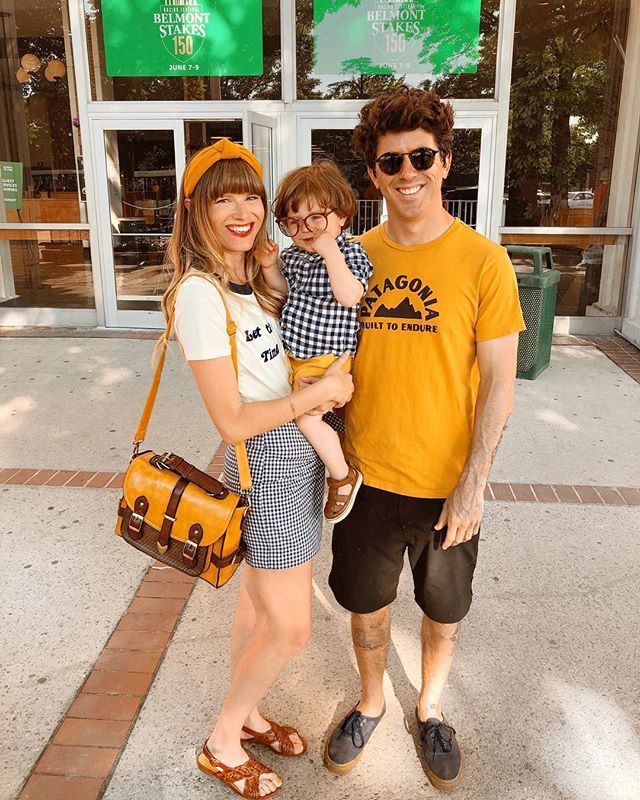 Breakfast at Belmont with the fam this morning ❤️🐎 Hudson loved seeing the horses & the free tram ride, he kept saying 'choo choo!' Watch my stories for more deets! P.S. yes Hudson steals my glasses 🤣 @thenyra #BeautifulBelmont #ad ift.tt/2ISZdMM