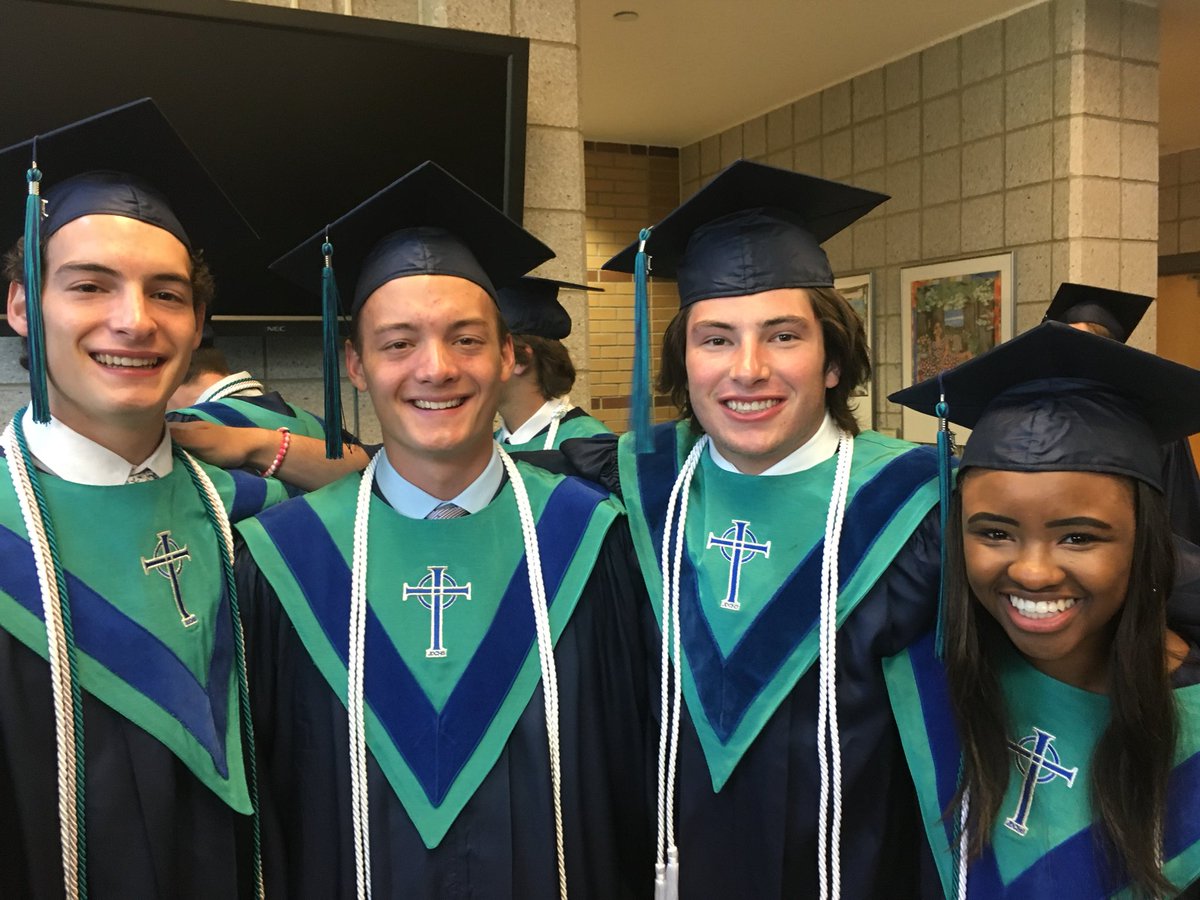 kellymacred's tweet image. Let’s do this JD!! Congrats to our class of 2018! #jdchs