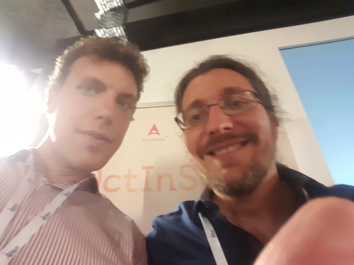 Very proud te be member of the jury of #AIS2018 Paris with @JeromeVila. Thanks all the organizers and the 16 teams which created really impressive projects in 24h!