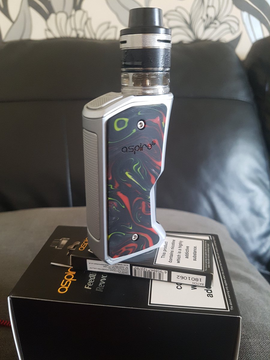 Was away on holiday for a week and came back to this. Thank you @Simplyeliquid_ absolutely loving this kit 😍