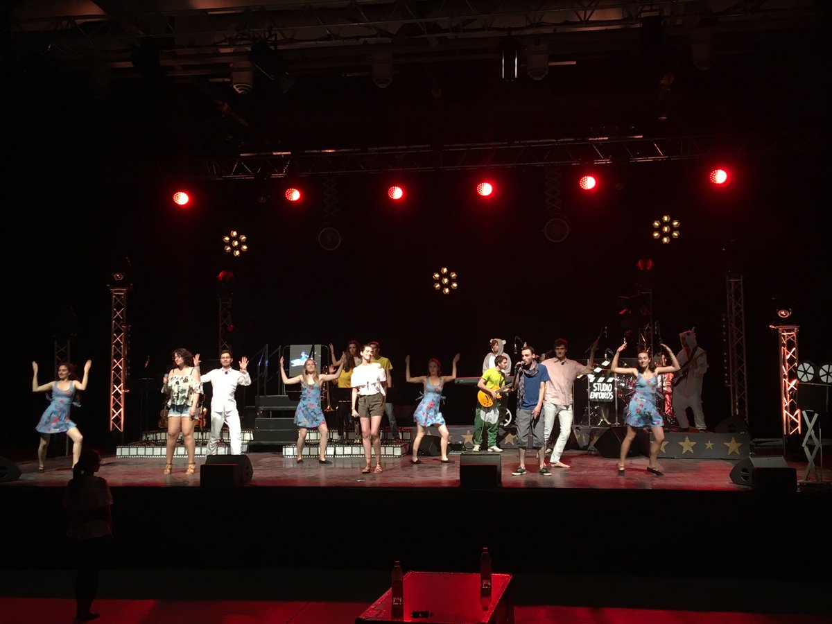 enfoirosdelinsa's tweet photo. Dernière répé générale avant notre spectacle au #Scenith d'#Albi ! 

On est motivés pour mettre le FEU sur scène ce soir ! 

On vous attend nombreux à partir de 19h ! 

On compte sur vous ! https://t.co/UPDBlFvqmO