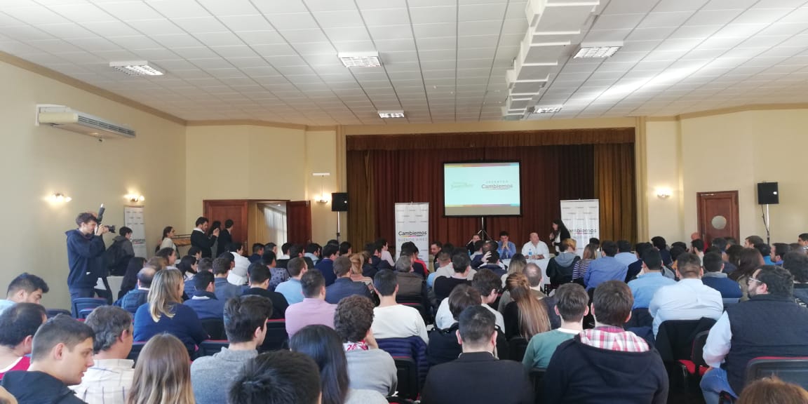 Estamos en Vicente López, junto a <a href="/PatoDileo/">J. Marcelo Dileo</a> y <a href="/AlexCampbellOK/">Alex Campbell</a> en la apertura de la jornada de la Juventud de Cambiemos Provincia de Buenos Aires.