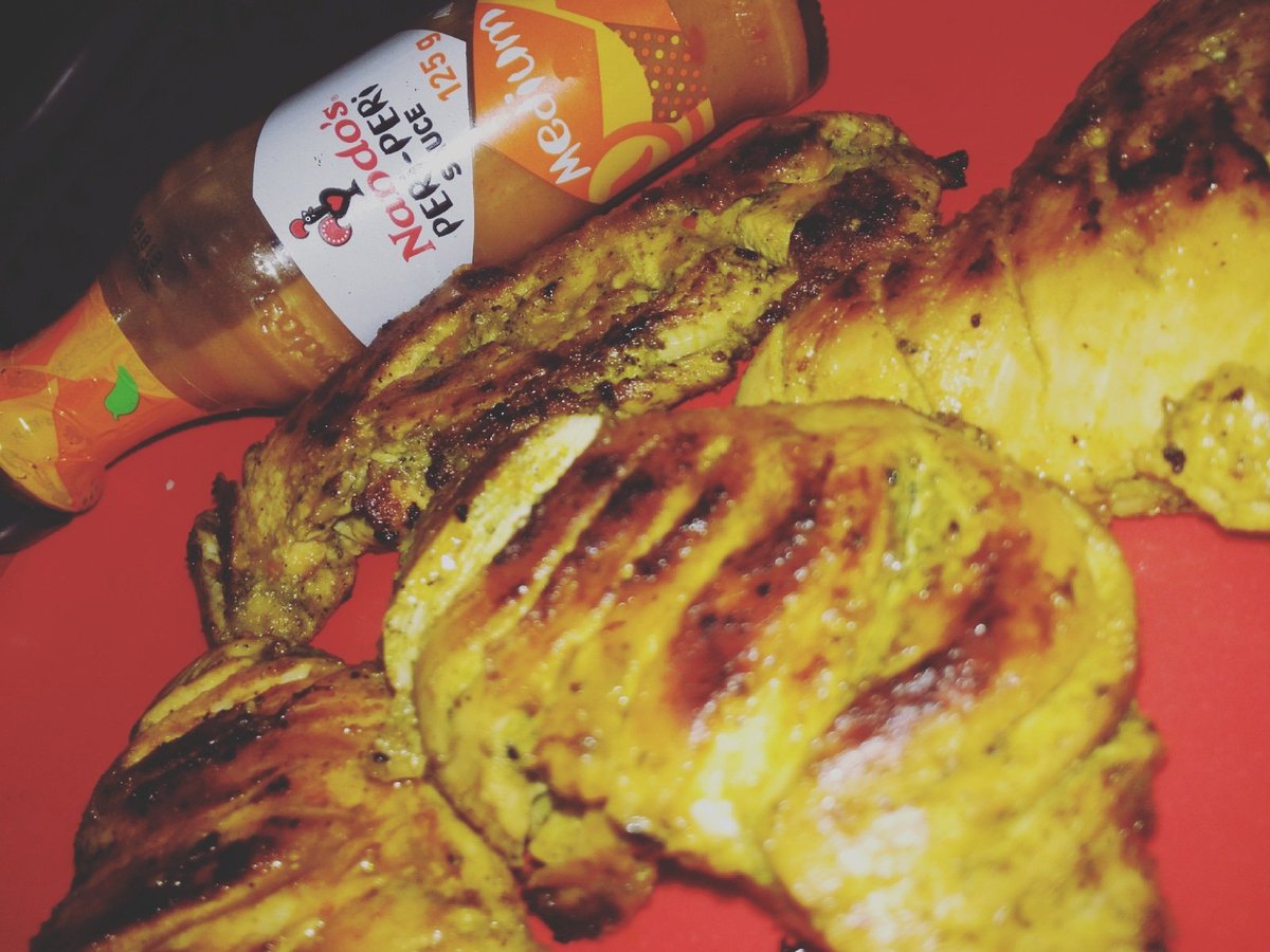 DrSyedaNimra's tweet photo. #Nandos #PeriPeriChicken 
Credits: Me 🙋 https://t.co/OVN2uKz9Bo