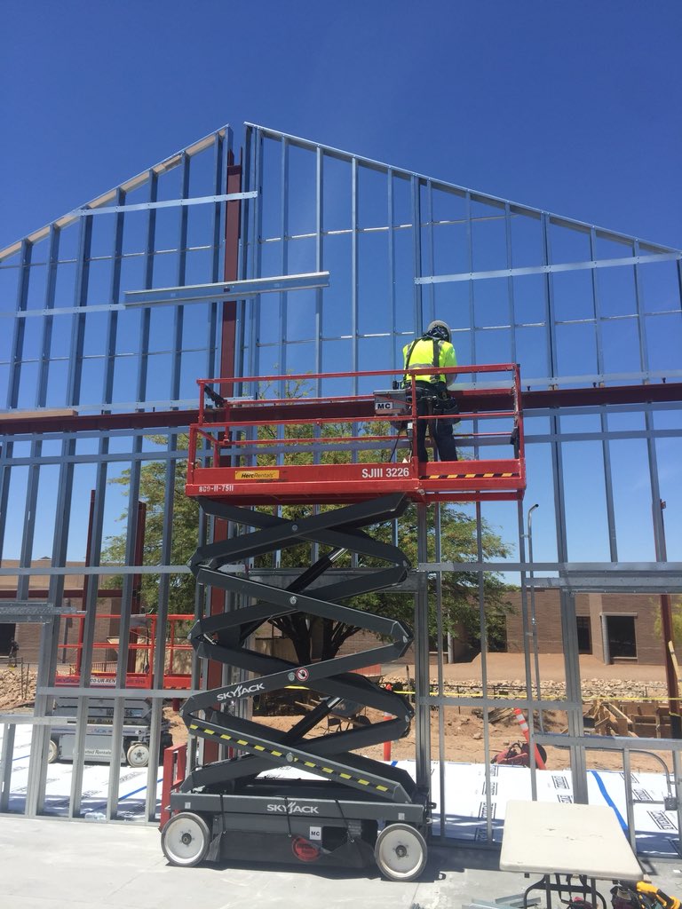 RussFederico's tweet photo. #OpsUp @MaranaSchools @MonteLionMVHS amazing progress happening on our new SPED and Career Learning Center. Those beams are way up there. @mccraley @tsgarelick @maranasupt https://t.co/g99EipA4tz