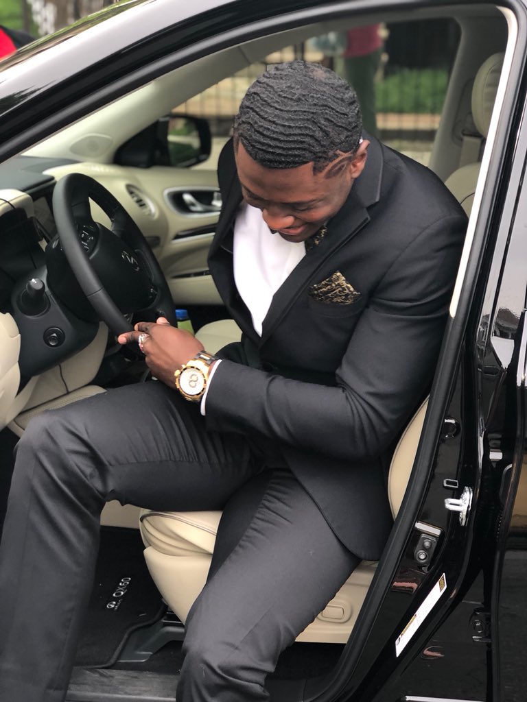 quincy_qb1's tweet photo. Prom 2k18 💪🏽🔥 https://t.co/jEn4lwKVJF