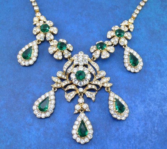 Vintage Attwood and Sawyer Royal Jewels Emerald and Clear Rhinestone Drop Dangle Bib Necklace A&S by Rhinestonedivas Guaranteed! #emeraldrhinestone #rhinestonedangle etsy.me/2ro00vS