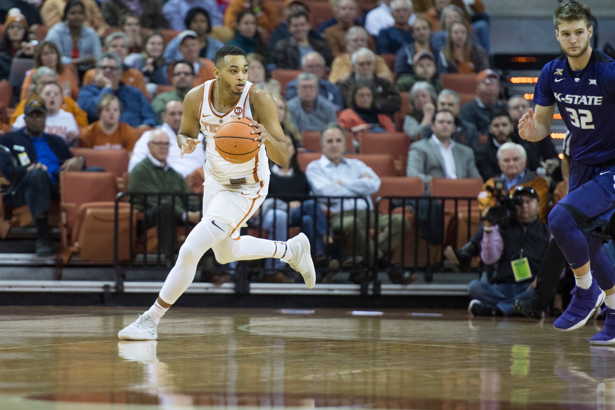 HAPPY BIRTHDAY to Longhorn Eric Davis Jr.! Have a great one, 