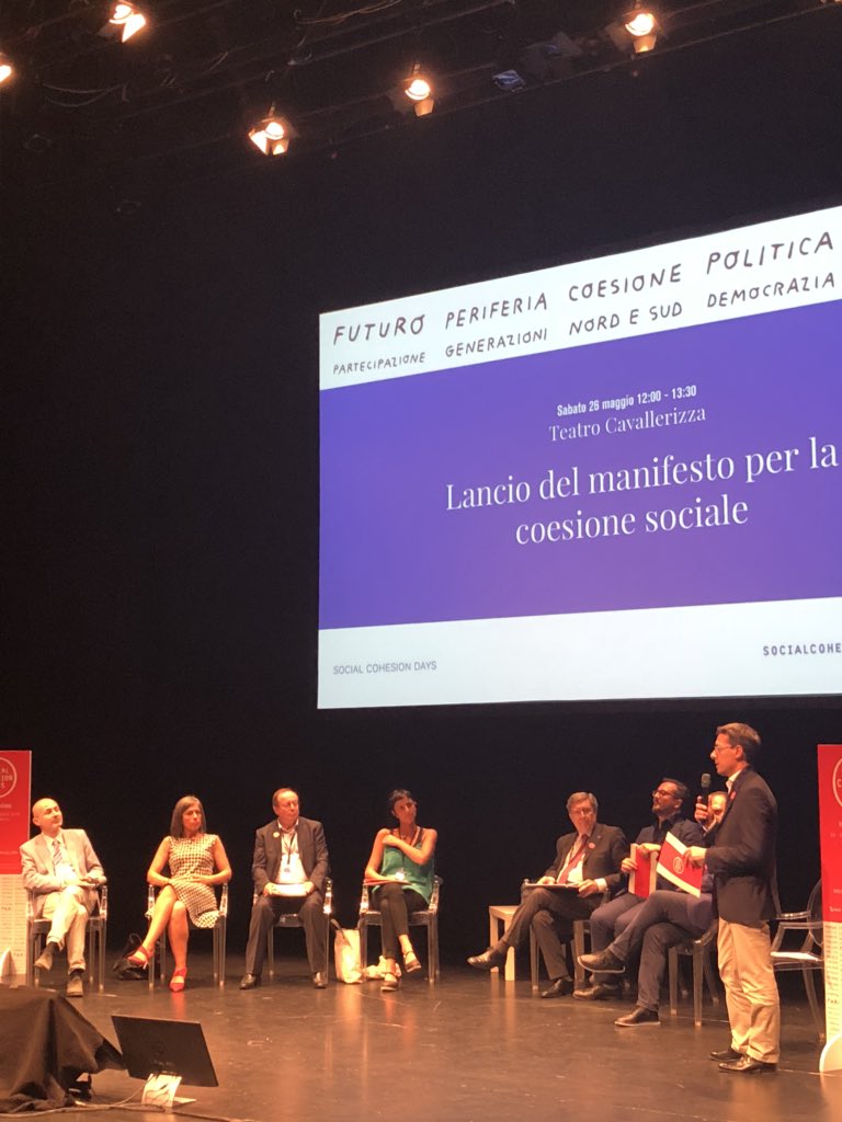 Coesione sociale come #infrastrutturasociale e #premessa per lo sviluppo economico. <a href="/CohesionDays/">Social Cohesion Days</a> <a href="/ASviSItalia/">ASviS</a> <a href="/AICCONnonprofit/">AICCON Research Center</a> <a href="/lucavecchi72/">Luca Vecchi</a> <a href="/ValeReggio/">Valeria Montanari</a>