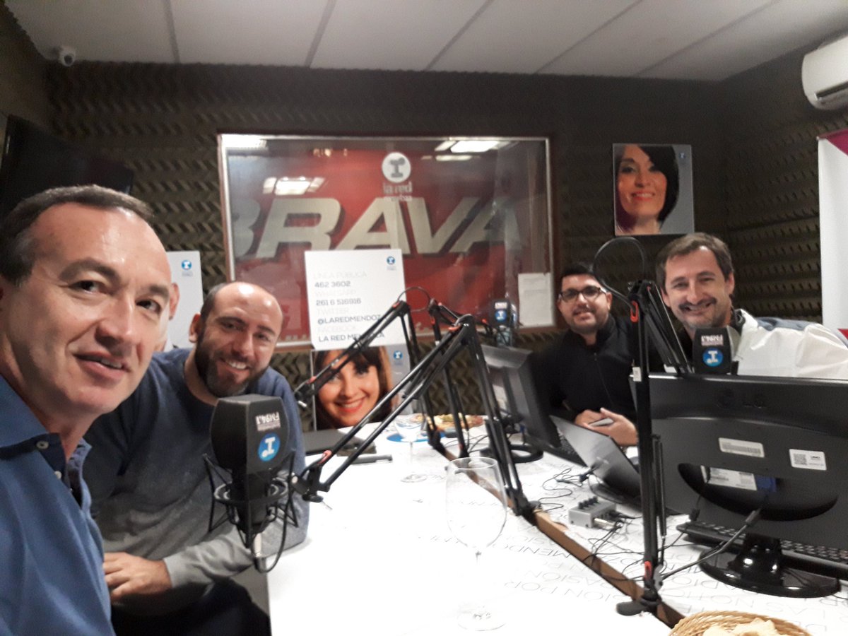 Estamos al aire hablando de #TurismoDelVino con <a href="/JPCandisano/">Juan Pablo Candisano</a> <a href="/CristianMoor/">Cristian Moor 🇦🇷🍷</a> <a href="/Terriur/">Teresita Barrio</a> en <a href="/LaRedMendoza/">La Red Mendoza 94.1</a> FM 94.1 o por streaming en laredmza.com.ar #FidelyCandisanoEnMatices
