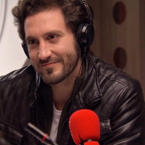 AlexGadeaOff_IT's tweet photo. (es) #ÁlexGadea es #SergioFeo en #CiegaAcitas , de lunes a viernes a las 18:15 en @divinity_es
(It) Álex Gadea é Sergio Feo in Ciega a citas. https://t.co/Beg4m4daU3