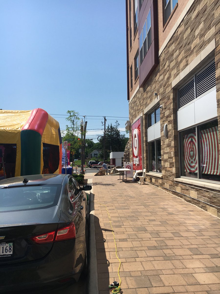 MrsBethanyT's tweet photo. Distiller’s Festival for Operation Turbo right outside our store today! #TargetTinnerHill #R400Community #G499 #D412 #BestTeaminCommunity https://t.co/ZCc3utzuwI
