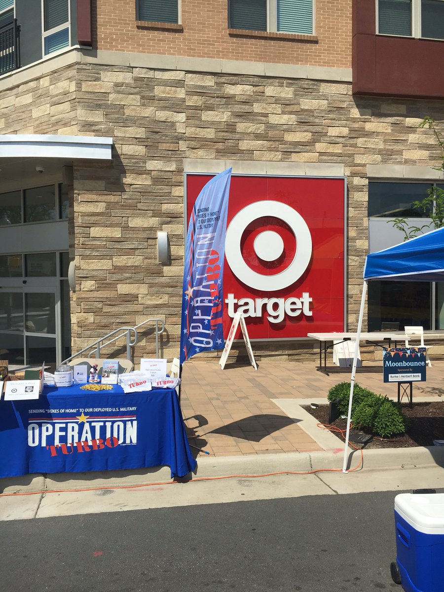MrsBethanyT's tweet photo. Distiller’s Festival for Operation Turbo right outside our store today! #TargetTinnerHill #R400Community #G499 #D412 #BestTeaminCommunity https://t.co/ZCc3utzuwI
