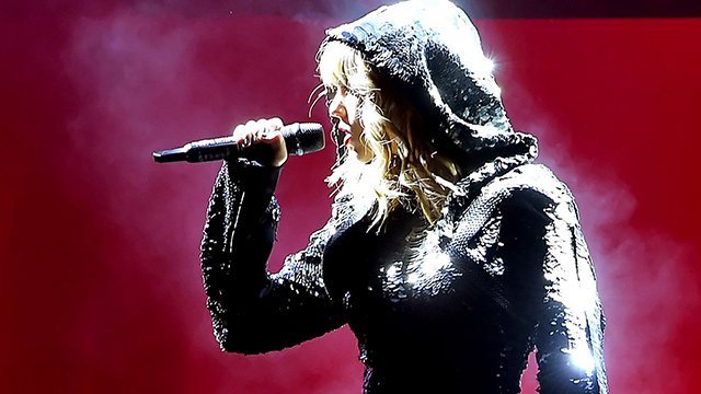 LiveNationUK's tweet photo. Who’s excited to watch @taylorswift13’s performance at #BiggestWeekend tomorrow? Tune in to @BBCOne from 7.30pm 💗 https://t.co/SKJgWP3ANL