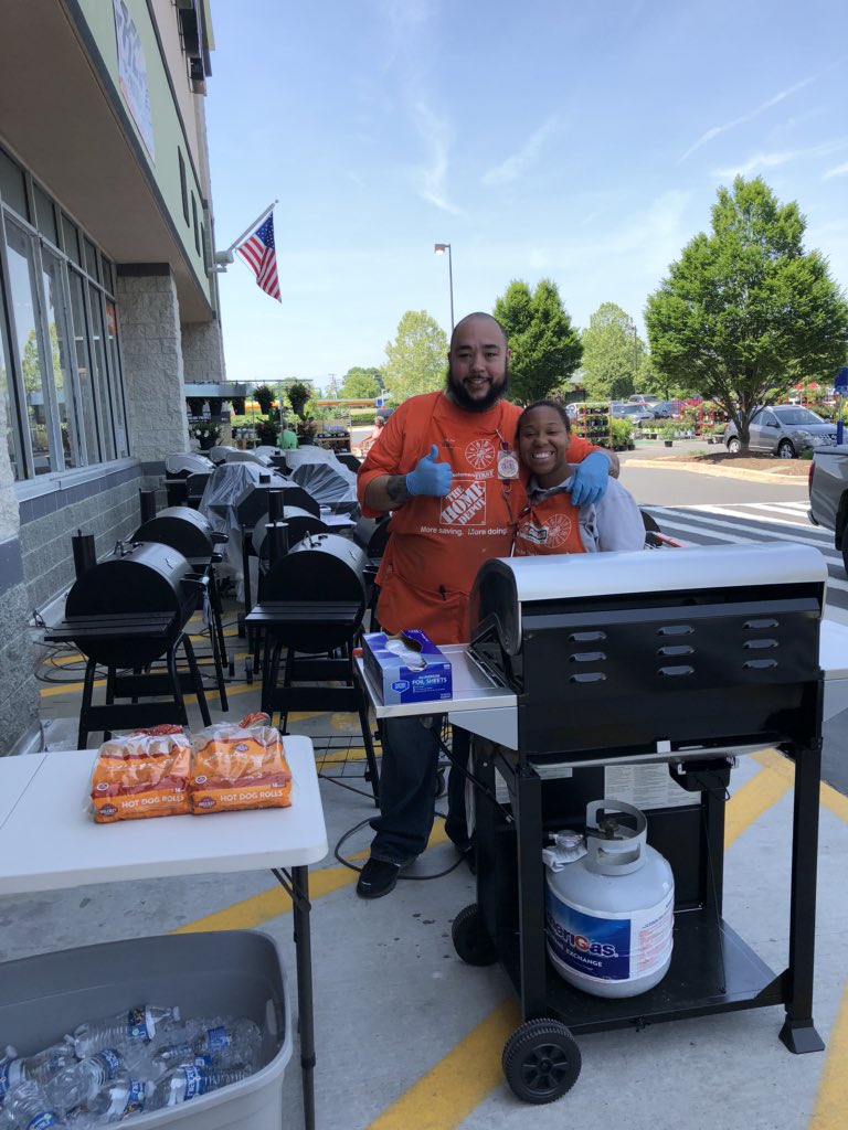 KerreLeland's tweet photo. Driving Customer Appreciation and Driving Leads...@NicksTeam2562 @Robby2562 @meron892 https://t.co/n5l6ZSr4NB