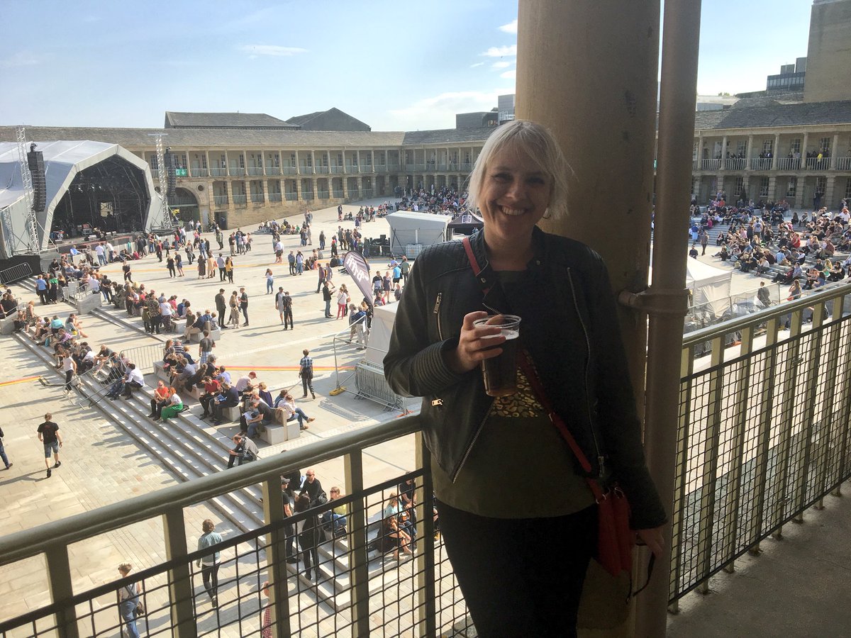 IIOruth's tweet image. The north..in the sunshine...with indie music?! You’d never think I was in Halifax! Apart from the beautiful architecture of the #PieceHall making a stunning backdrop, of course... @ThePieceHall