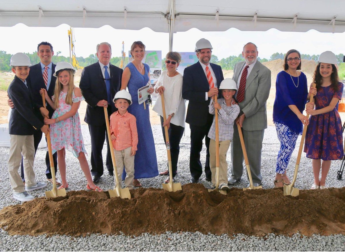 LBHSPrincipal's tweet image. Newly minted Twitter for our Bengal Nation! @beckhambengals Check us out!  @LBHSPrincipal @CCSDConnects @CCSD_SLC