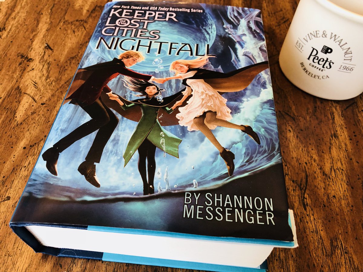 That feeling when you are on the last book, and #Flashback won't be out until Novemeber 😫 <a href="/SW_Messenger/">Shannon Messenger</a> #keeperofthelostcities