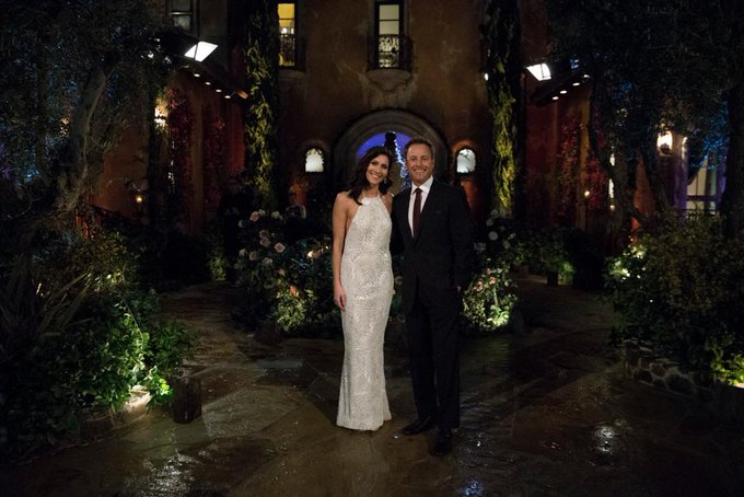 Bachelorette 14 - Becca Kufrin - Episode 1 - May 28th - *Sleuthing Spoilers* DeIvA0fXcAAEpCG