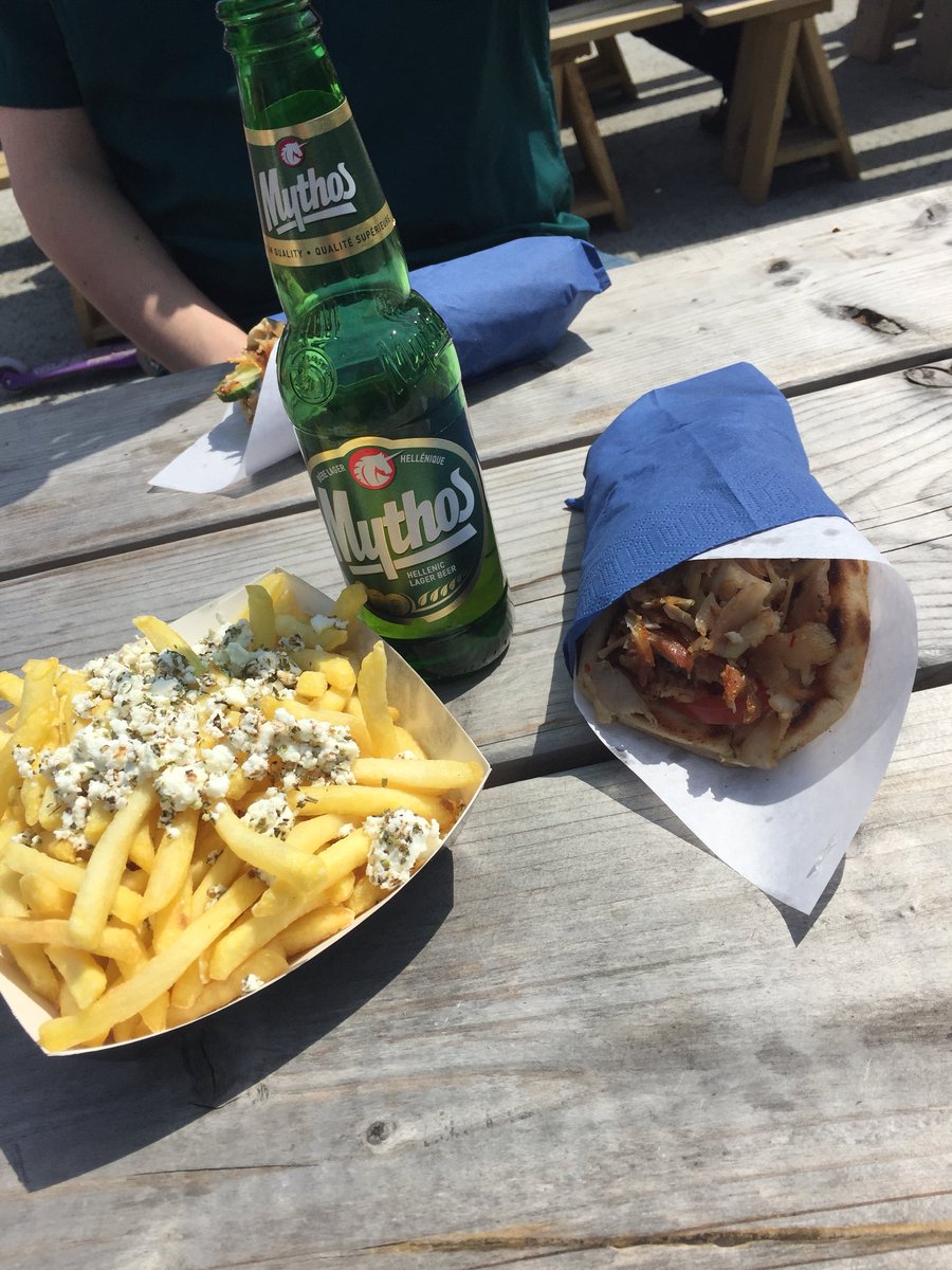 hannahcpeck's tweet photo. Beautiful afternoon chilling on Folkestone Harbour Arm... The Big Greek bus is a MUST VISIT &amp; Halloumi fries are life #bhweekendvibes #kentday #biggreekbus #halloumifriesarelife #seaside #folkestone https://t.co/pIVgvDBrlG