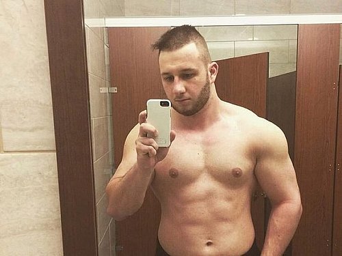 #Gay #MuscleCam Slater Barnes Live! Now at https://t.co/zDbZsDyOz5! https://t.co/jdzNNApkr9
