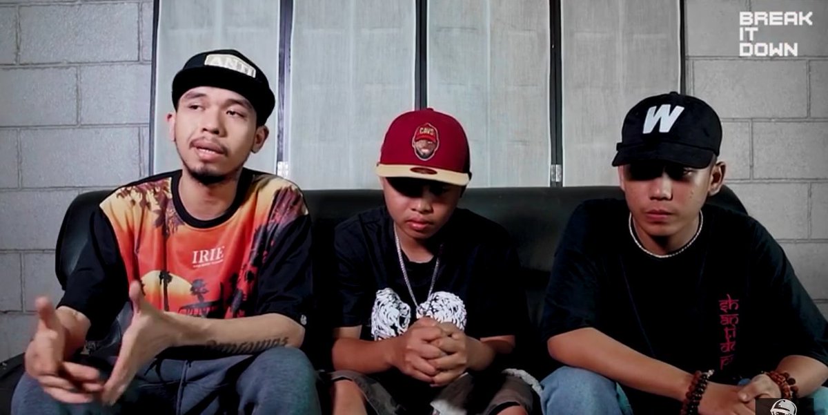 MHOTivated's tweet photo. Yo, ispatan nyo tong kwentuhan at pagsusuri namin! 😉

Break It Down - Apekz vs Blksmt (ft. Mhot x Shanti Dope)
https://t.co/vfGpZxXJuG https://t.co/vpqjqm5ifr