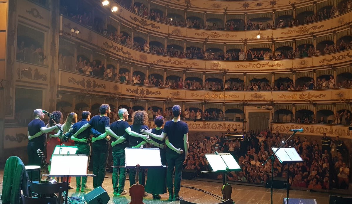 Come una specie di sorriso, o forse tanti: Neri Marcorè e <a href="/gnuquartet/">GnuQuartet</a> al Teatro Bonci #Radio3Cesena
