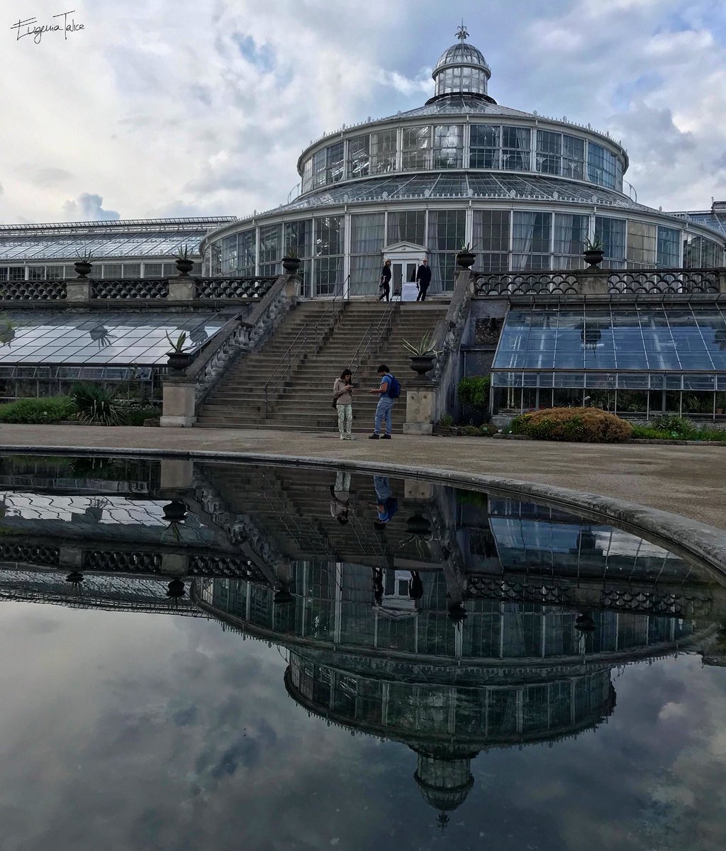 ⚡️It's still magic even if you know how it's done . . .
 #copenhagen  #reflection #reflection_shotz #reflection_perfection #pointofview  #wanderlust #travelphotography #travelgram #reflectionphotography #photographyeveryday #nature_perfection #amazing_shots #reflejos