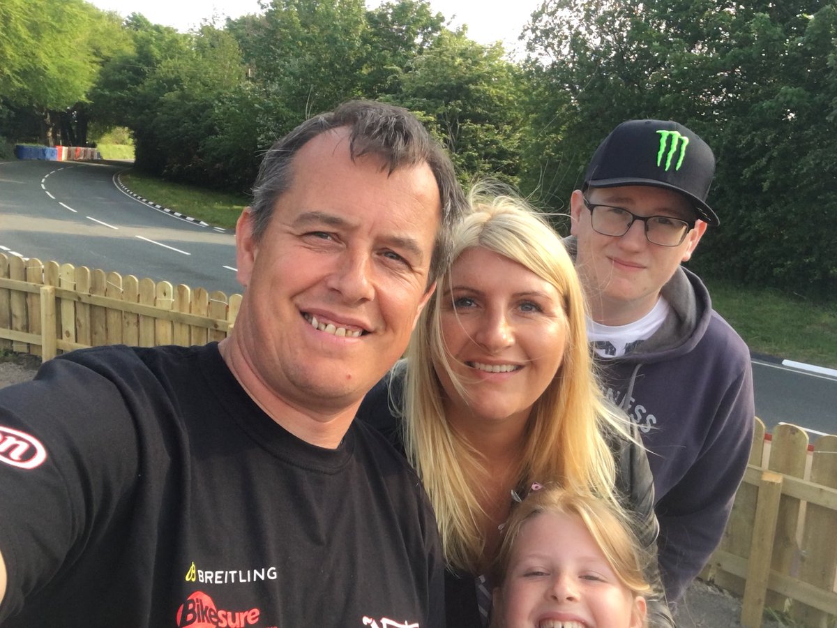 jm130tt's tweet image. Family just arrived on the IOM ❤️stunning evening 4 a blast. Gutted I’m not racing but what can I do 🤷🏻‍♂️ I tried. Have an enjoyable safe 1st practice guys. So jealous. @iom_tt  @norton_ceo @BetVictor @MonsterEnergyUK @alpinestars @ShoeiHelmetsUK