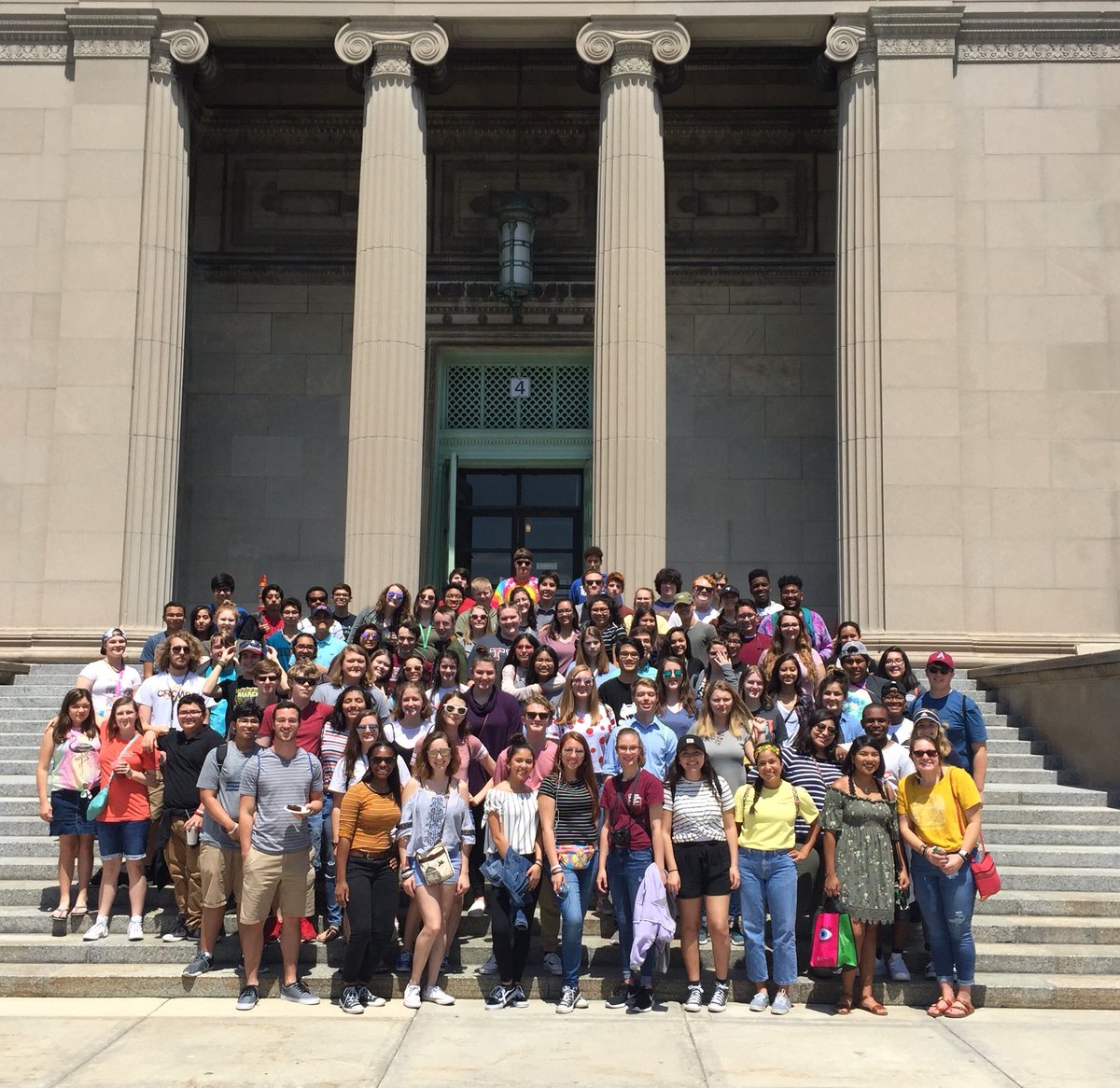 LewisvilleBand's tweet photo. What a great group of kids! 🎼 #springtrip2018 https://t.co/uUFW16cN2a
