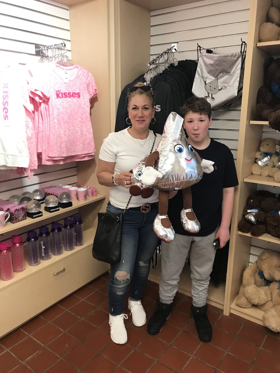 jjojjo's tweet photo. #MemorialDayWeekend2018 #Hersheypark2018 🍫 https://t.co/6mnXLYCZK5