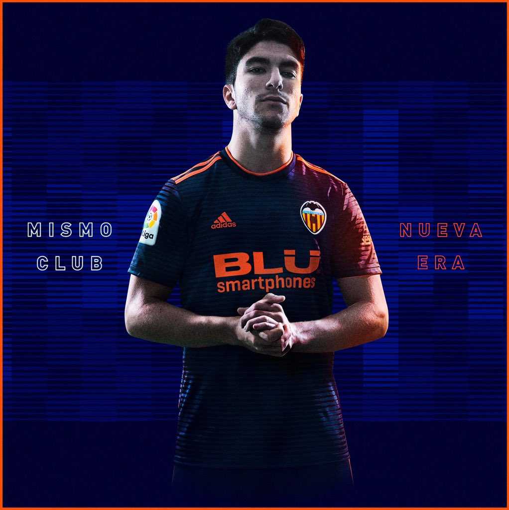 Carlos10Soler's tweet image. Nuestra nueva segunda piel para una era por conquistar 🔥🦇
.
#somdechampions #SomVCF