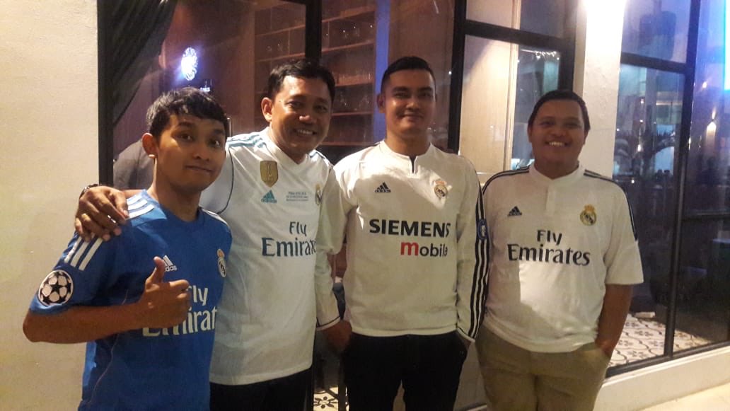 Perwakilan kita nobar di Epicentrum nih, kalo ketemu ditegor ya 😅

¡halaMadrid! #APorLa13 🏆 #UCLfinal