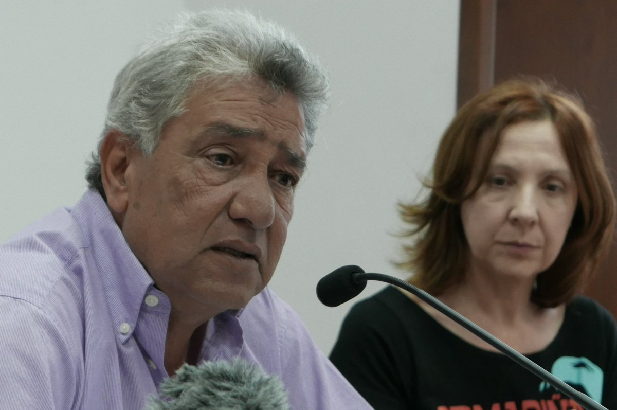 gzvideos's tweet photo. "Cando a gañadora israelí de #Eurovisión canta contra o acoso escolar debería comezar por falar do asasinato de crianzas palestinas por parte do seu goberno" - Fayez Badawi, da FPLP #Palestina na charla de @mardelumes en #Marín #5AnosMardeLumes #AoVivo https://t.co/myUIk3KVPd https://t.co/YWwuggEP9m