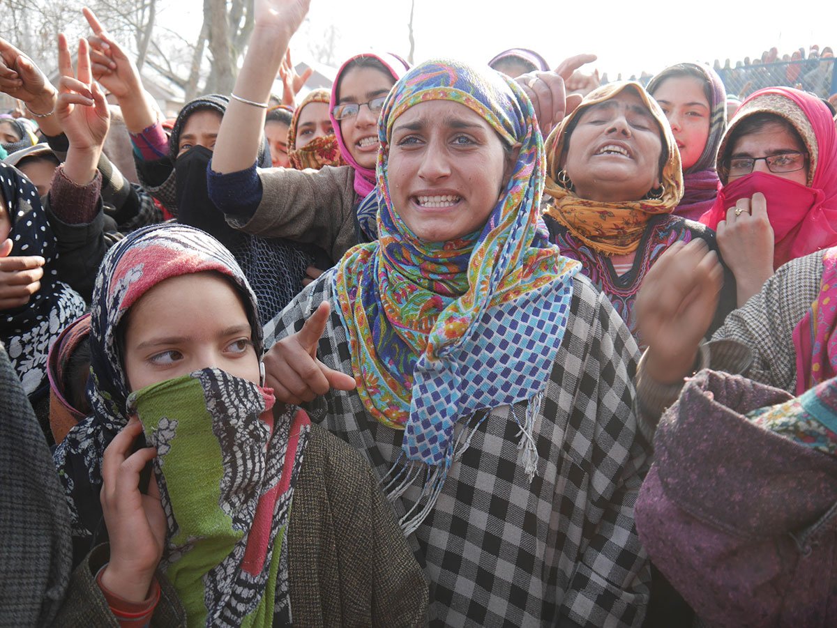AJEnglish's tweet photo. Kashmir: the world's most militarised zone — in pictures https://t.co/m20Bz3iQNR https://t.co/1N8Zdgzie8