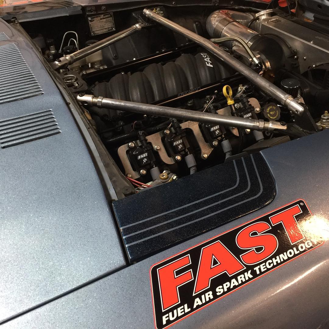 FASTEFI's tweet photo. How many FAST logos do you see?  📷: norcal_garage

#FAST #FuelAirSparkTechnology #goFASTer #FASTEFI #FASTXFI #FuelInjection #FASTIntake #FASTLSXR #LSX #LSXR 

 https://t.co/BVLoQZTIj1 https://t.co/YUNbB693fL