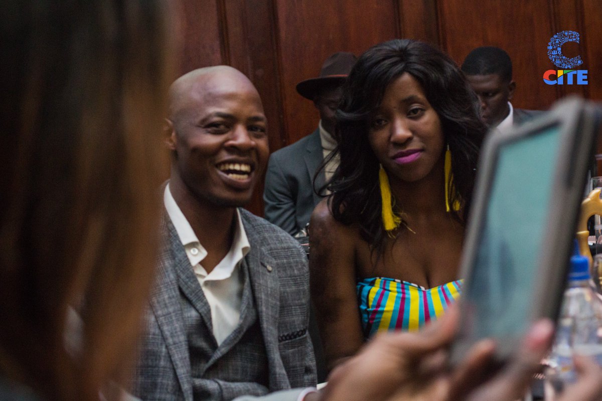 citezw's tweet photo. Audience interaction at the #RBAA
#Asakhe
@RaisedonB
@ByoArtsAwards
@Mbazoz
@zenzele
@ZOLconnect
@RoilCooking
@KaayKoope :photo credits
@TheBoyAsaph https://t.co/CsxCf7RNpN