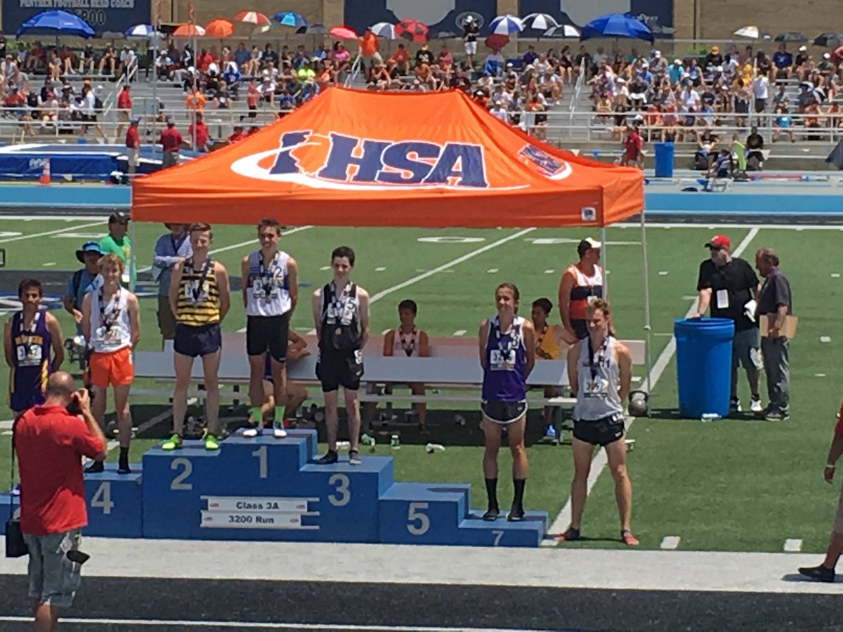 MaineSouthAth's tweet photo. Congratulations to All-Stater Tommy Brady on his 3rd place finish at the IHSA State Finals in the 3200m run. https://t.co/oKqru586u3