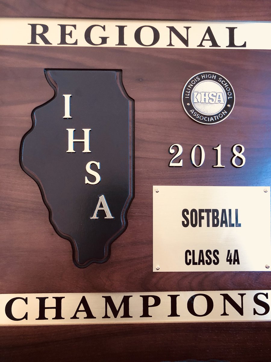 BBCHSsball's tweet photo. WE DID IT! Regional Champs!!
First regional win since 2006! The trophy is coming back to Bradley-Bourbonnais! Way to go Boilers! https://t.co/k12jXEjcMX
