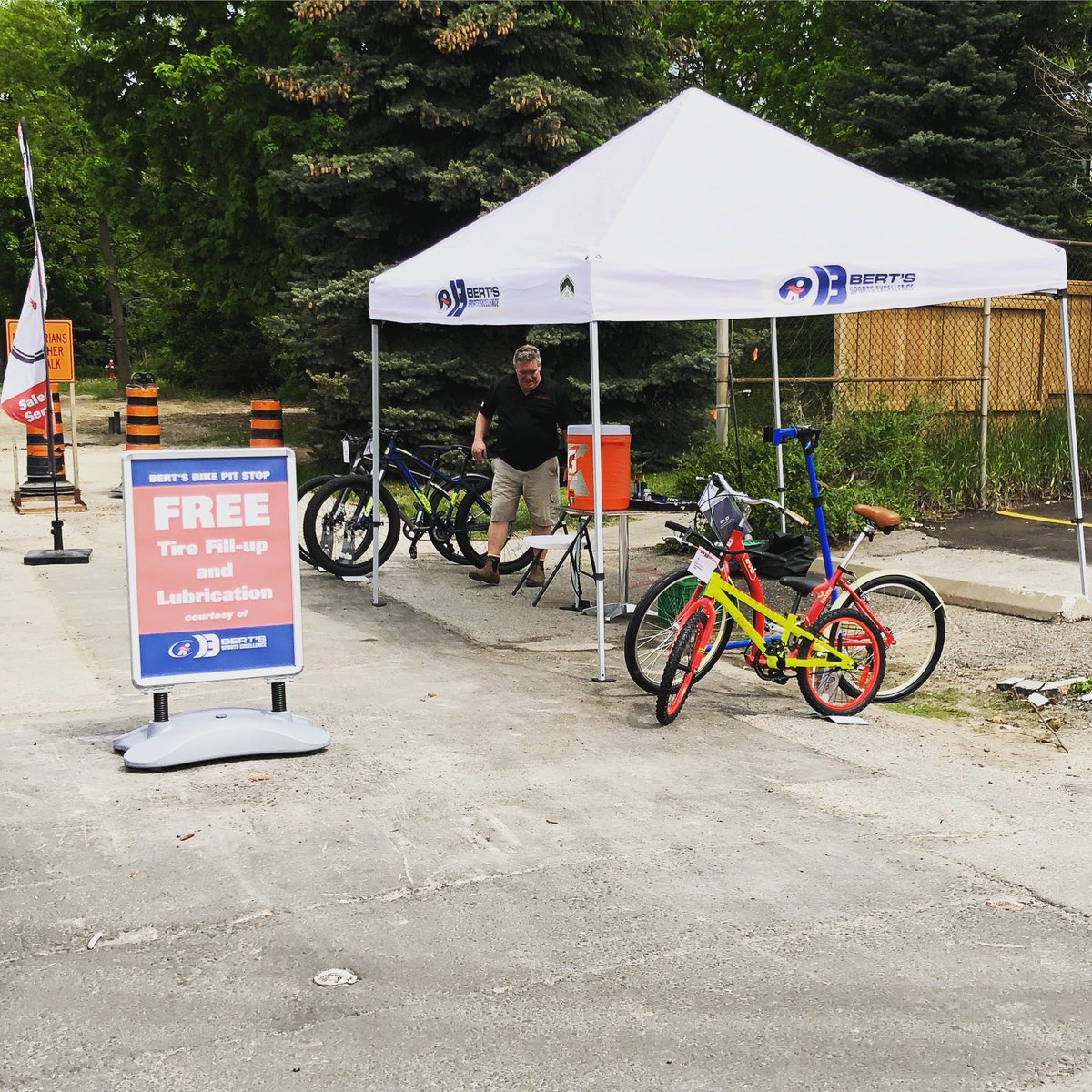 BertsSports1's tweet photo. Come visit our pit stop today while riding at Bert's Sports and will get you to reach your full potential! #pitstop #devincibikes https://t.co/BmmEN06kvz